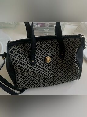 Tommy Hilfiger monogram bowler tote bag